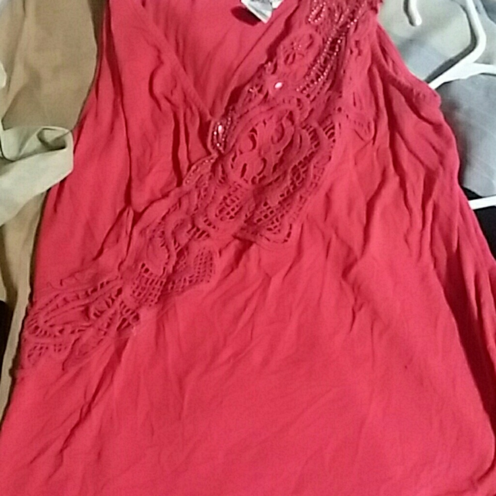 Top - Picture 2 of 2